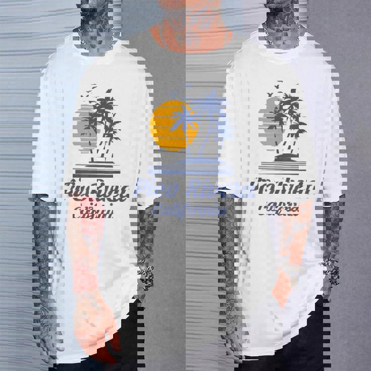 カリフォルニア州ピコリベラ ピコ リベラ 市内観光客 Tシャツ 彼への贈り物