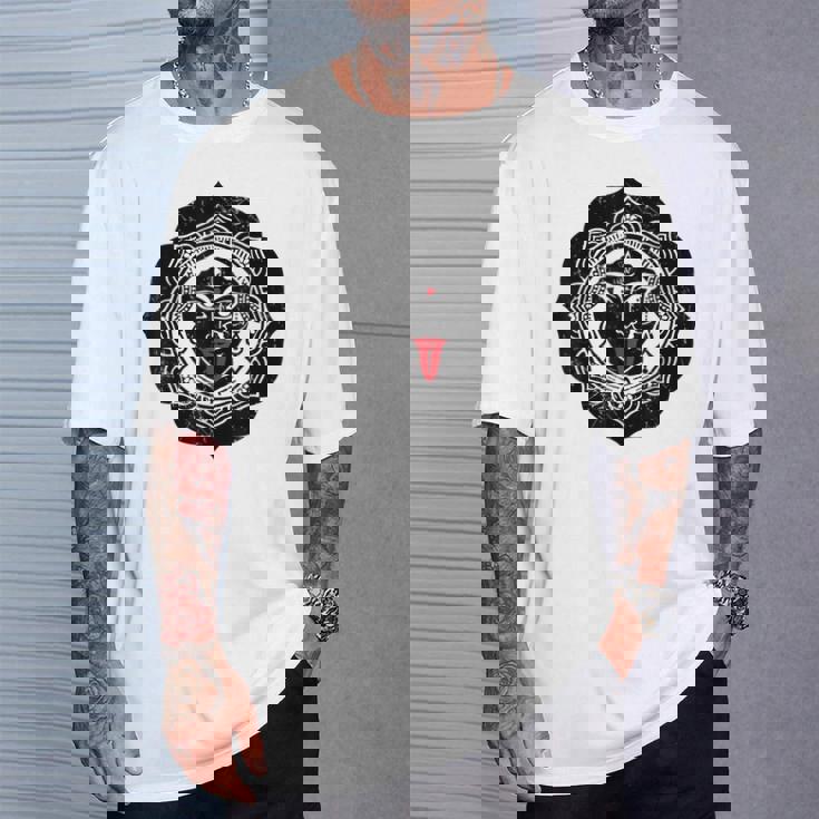 カーリー ヒンドゥー教 神 女神 インド 聖なるヨガ プージャ カーリー Tシャツ 彼への贈り物