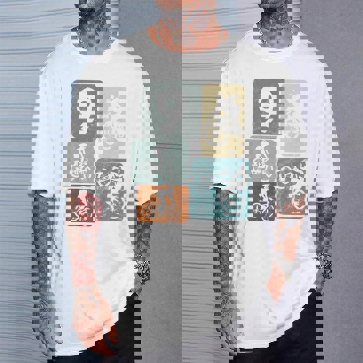 キッズ 9歳の男の子サイクリスト9歳の誕生日バイクマウンテンバイク Tシャツ 彼への贈り物