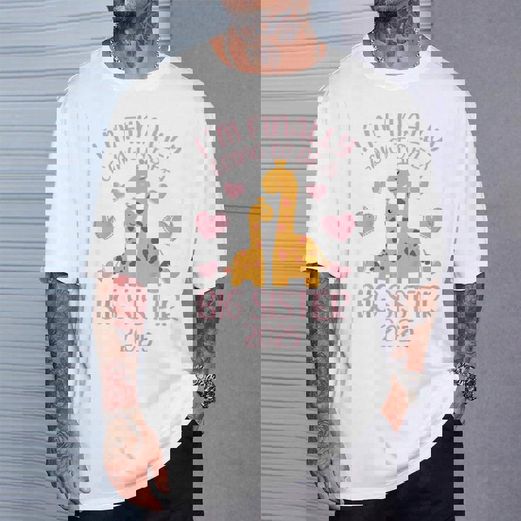 キッズ キリン、ついにお姉ちゃんになります2025 Tシャツ 彼への贈り物