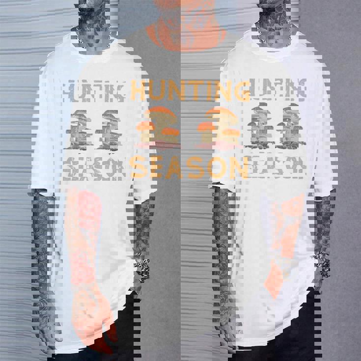 キノコ狩りの季節 長袖tシャツ Tシャツ 彼への贈り物