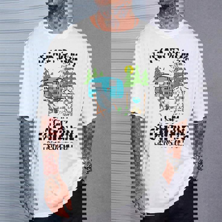 キャンプ 楽しい キャンピング 面白い キャンプファイヤー キャンピングカー 旅 Tシャツ 彼への贈り物