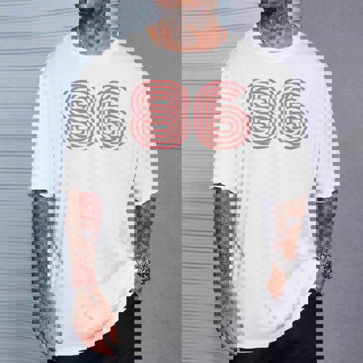 クールなレトロなレタリングジャージ、背番号86 1986 Tシャツ 彼への贈り物