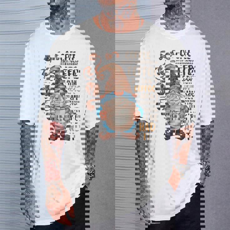 コーヒーノームコーヒーの後ろ向き綴りはeeffoc面白いです。 Tシャツ 彼への贈り物