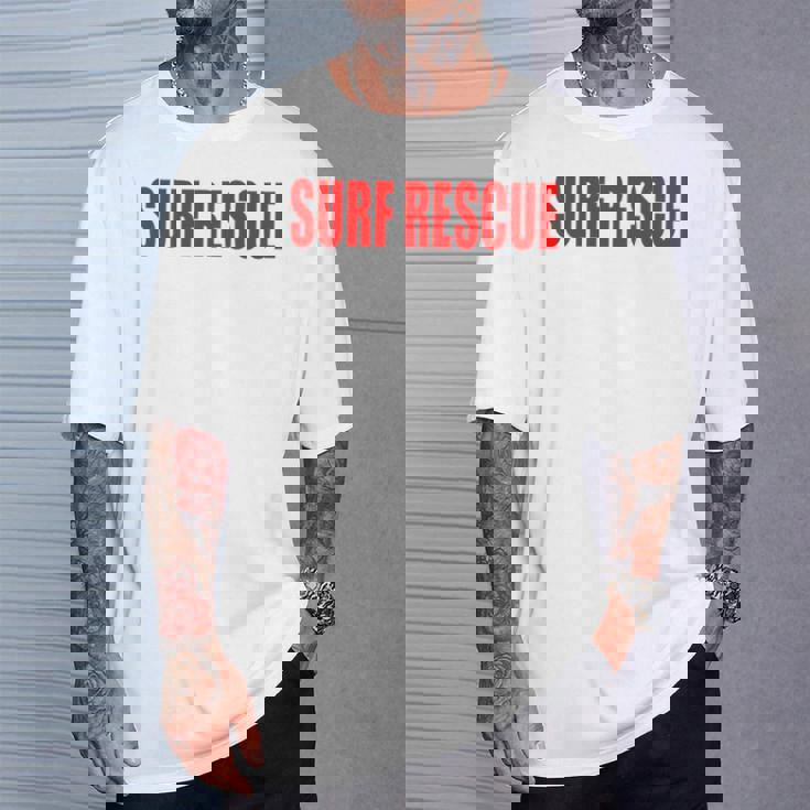 サーフレスキュービーチパトロールショアライフガード Tシャツ 彼への贈り物