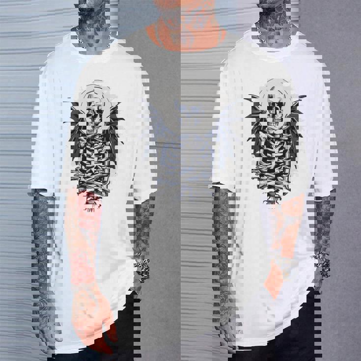 スケルトン ハロウィン コスチューム 怖い 不気味な翼 死 Tシャツ 彼への贈り物