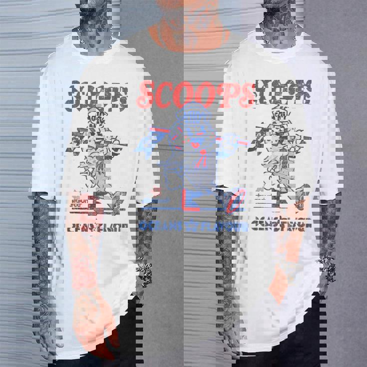 ストレンジャー・シングス スクープ アホイ アイスクリーム マスコット スターコート レトロ Tシャツ 彼への贈り物