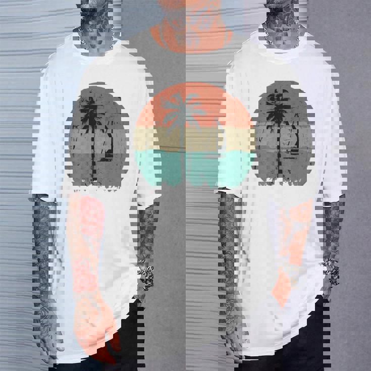 トロピカル ビーチ ヤシの木 ヴィンテージ レトロ 70年代 80年代 航海 Tシャツ 彼への贈り物