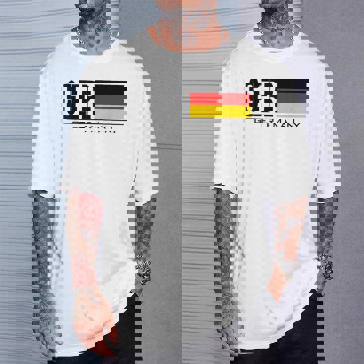 ドイツ 国旗 ドイツ カントリーコード Gerスポーツゲーム アスリート Tシャツ 彼への贈り物
