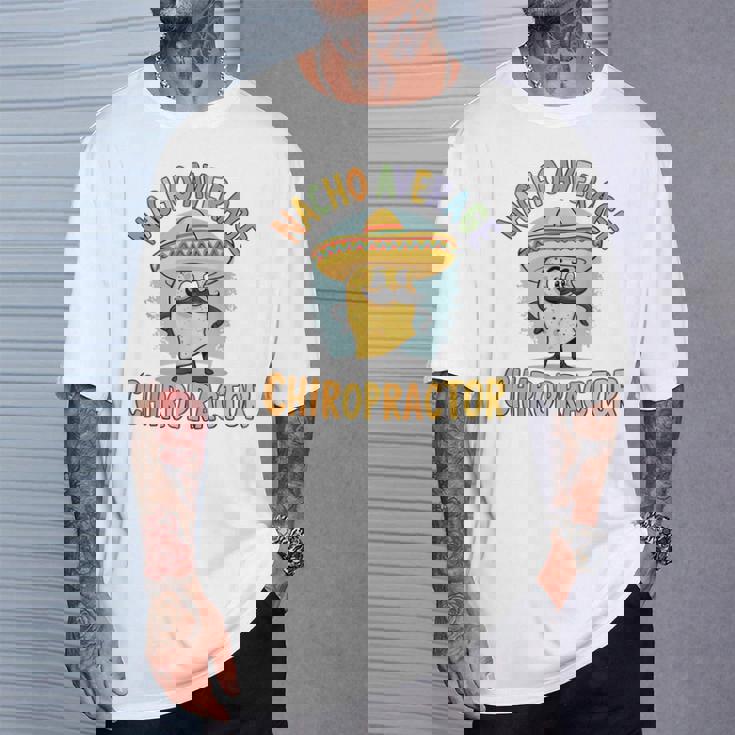 ナチョー 平均 カイロプラクター タコス 整体調整 Tシャツ 彼への贈り物