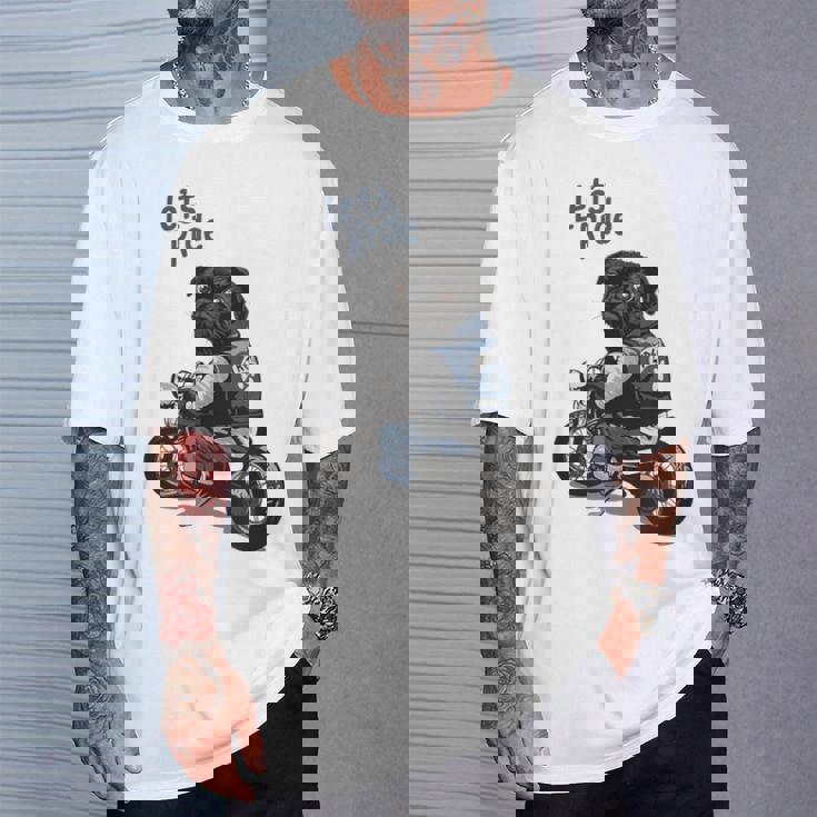 バイクに乗る面白いパグ犬レッツライド Tシャツ 彼への贈り物