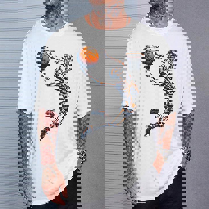 バスケットボール スケルトン ハロウィン 男性 男の子 バスケットボール ハロウィン Tシャツ 彼への贈り物