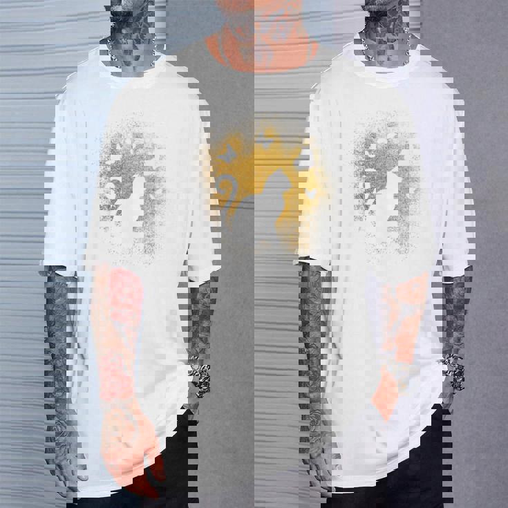 バックプリントの猫のシルエット Tシャツ 彼への贈り物