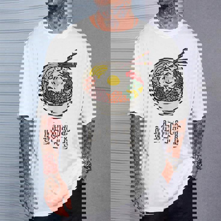 ビビンバボウル 韓国料理 ハングルキャラクター ハングル Tシャツ 彼への贈り物