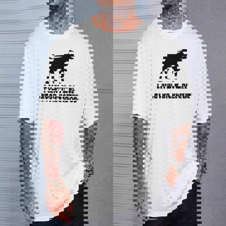 ブリタニー・スパニエル 私はあなたの提案ではなく私の鼻に従います Tシャツ 彼への贈り物