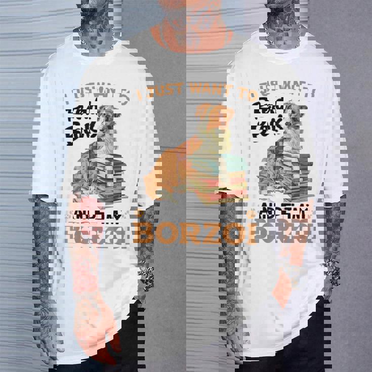 ボルゾイ・ドッグ・ブリード本を読んでボルゾイを撫でたいだけ Tシャツ 彼への贈り物