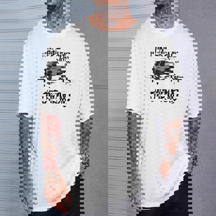 マイハートビーツフォーオフロード 4X4 Jb74 Gj 4Wd ファン用 Tシャツ 彼への贈り物