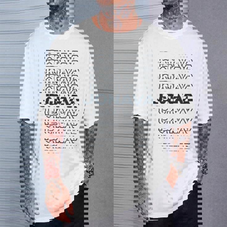 ミニマリストシティ リトアニアモダンジョナバ Tシャツ 彼への贈り物