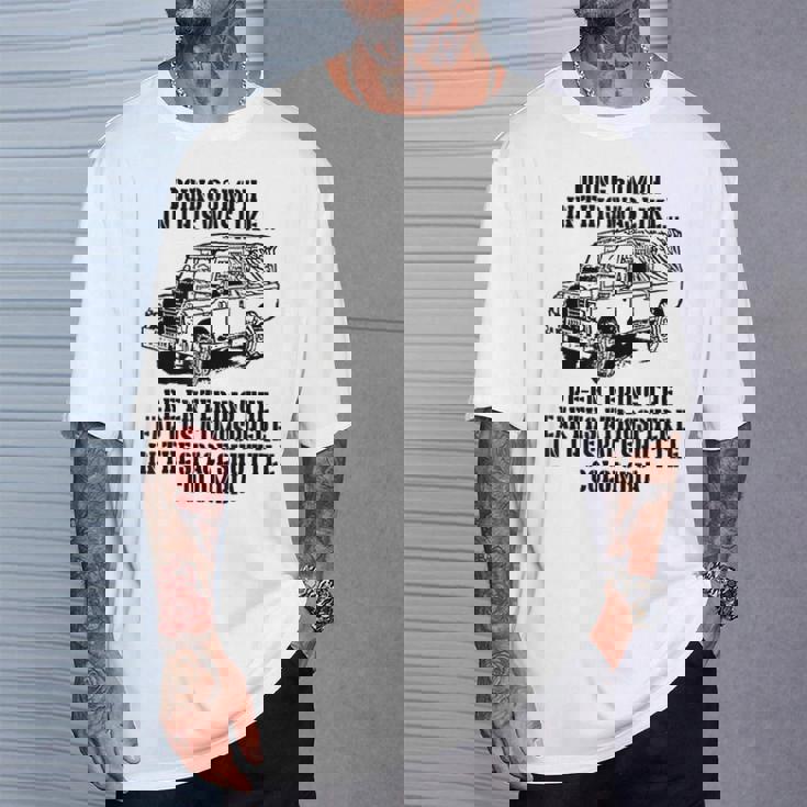 ミリタリーユーモア ランドローバーのファン Tシャツ 彼への贈り物