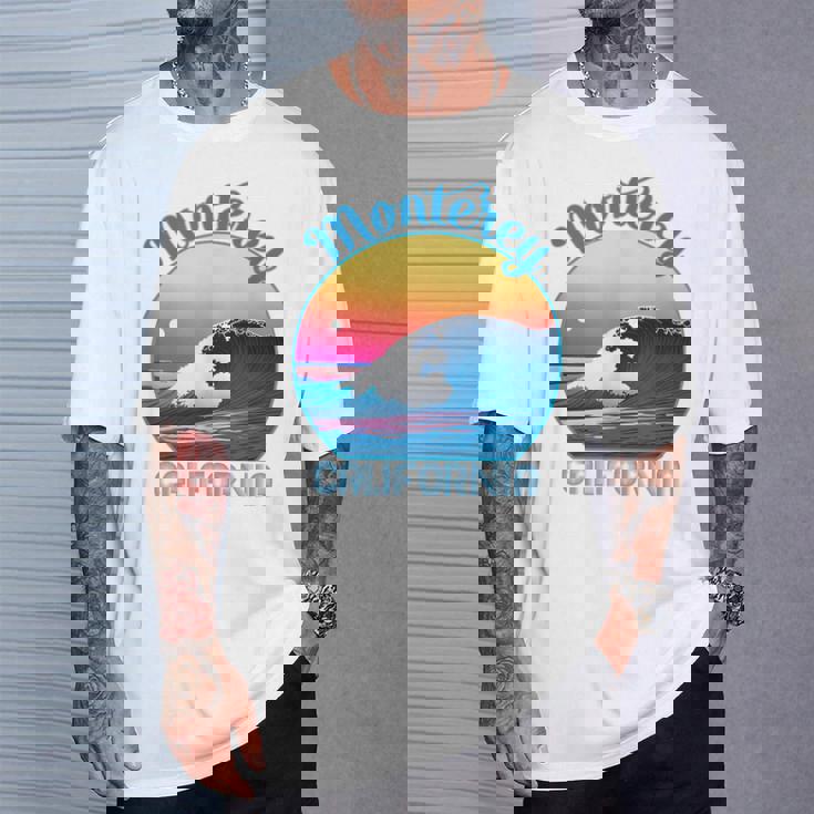 モントレーのお土産衣装 レトロ モントレー Tシャツ 彼への贈り物