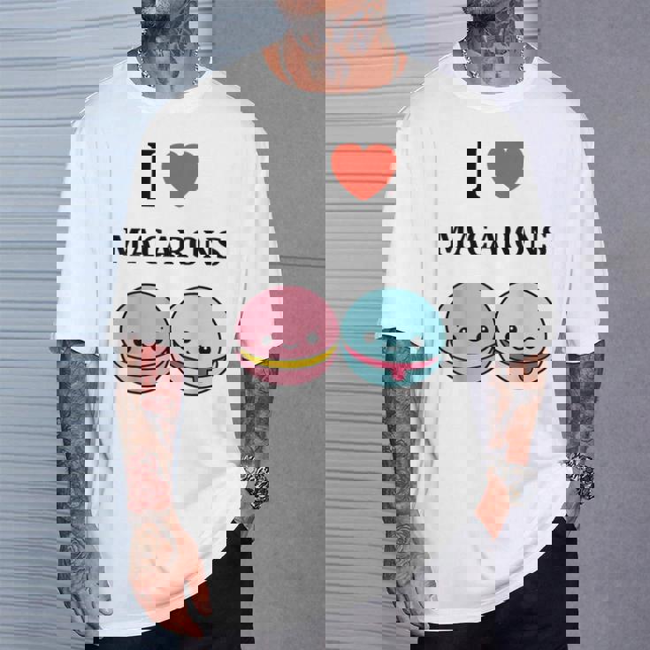 ユーモアマカロン フランスのデザートペストリー マカロンが大好き Tシャツ 彼への贈り物
