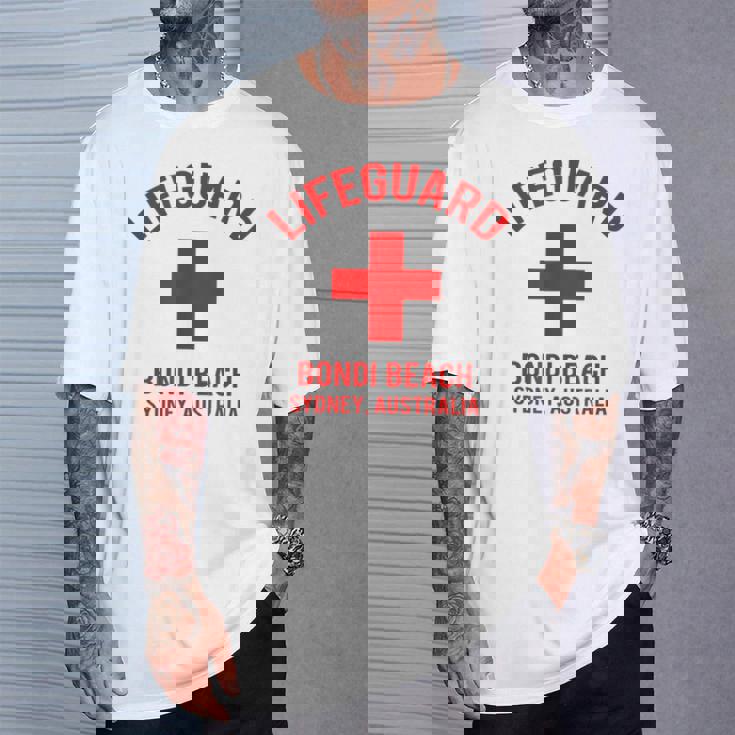 ライフガード ボンダイビーチ、シドニー、オーストラリア Tシャツ 彼への贈り物