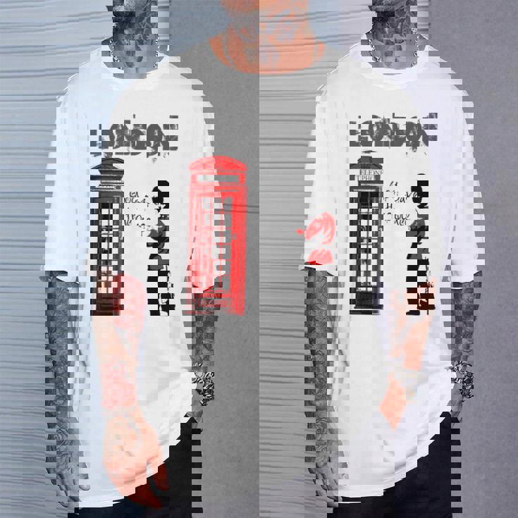 ロンドン・バンクシー・ゴッド・セーブ・ザ・クイーン Tシャツ 彼への贈り物