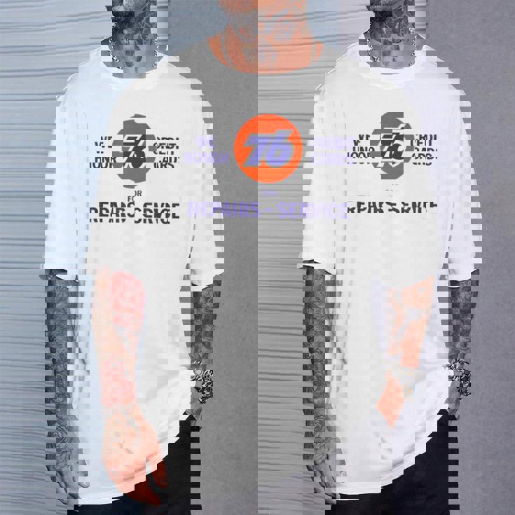 ヴィンテージ 76 ガソリンポンプ サイン レトロ ガソリン ガレージ Tシャツ 彼への贈り物