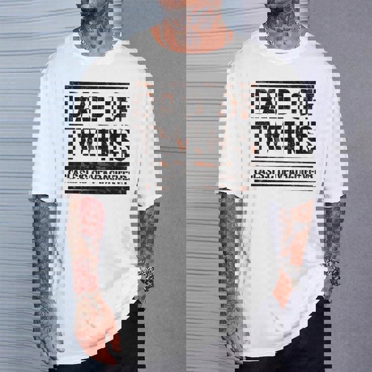 双子の父 父の日 双子のお父さん おもしろい 双子の父 Tシャツ 彼への贈り物