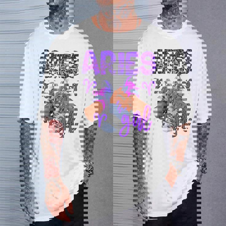 牡羊座 女の子 誕生日 星座 スニーカー ネイル 誕生日 Tシャツ 彼への贈り物