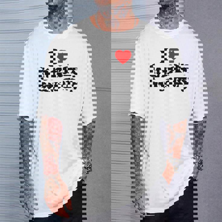 私は男の子を泣かせるのが大好き、男の子を泣かせるのは心 Tシャツ 彼への贈り物