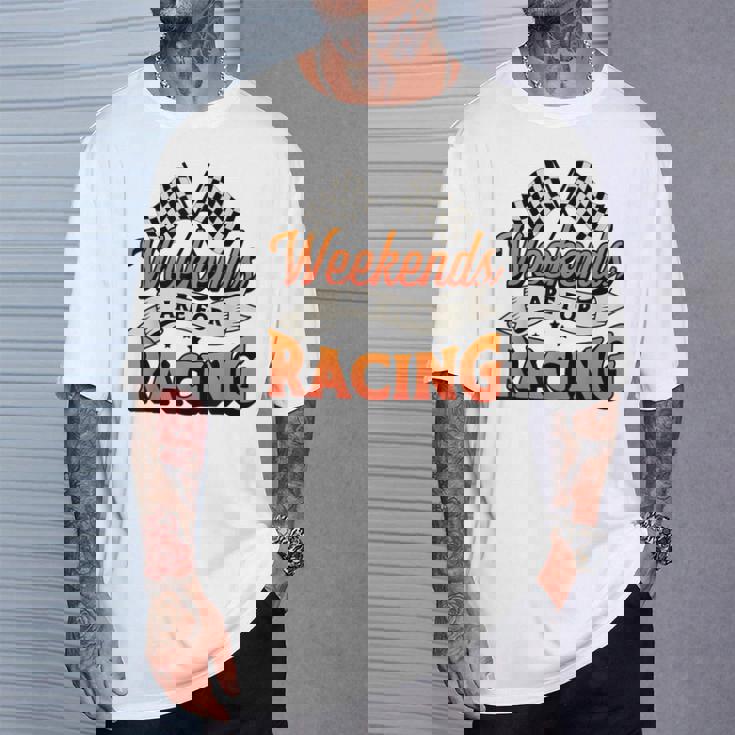 週末はレーシングカーレースモータースポーツ Tシャツ 彼への贈り物