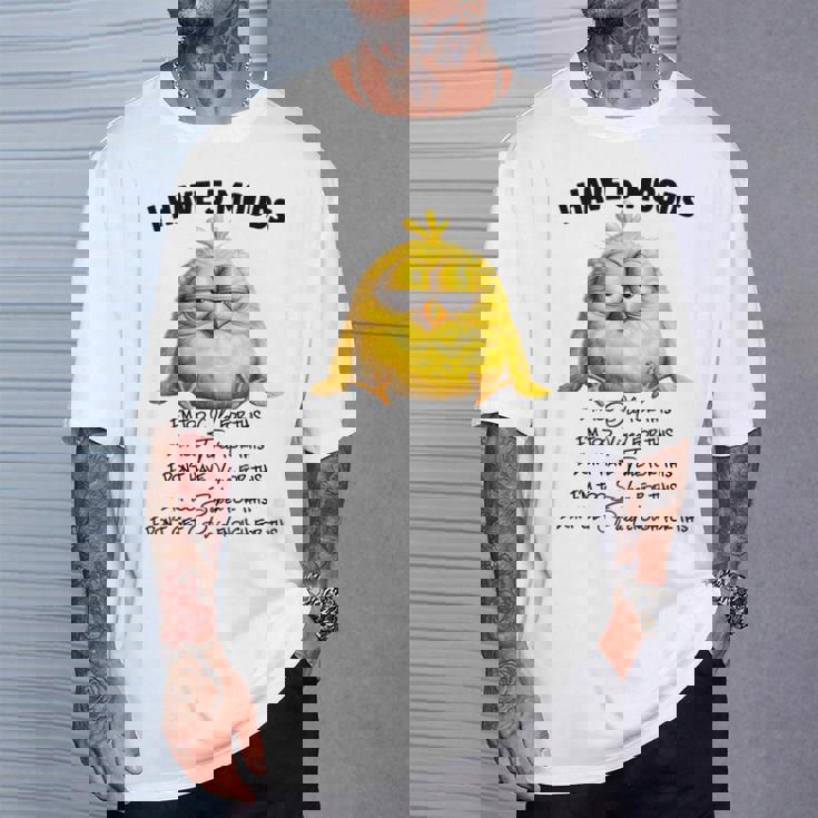 面白いチキンムード、I'm Too Old For This 鳥好きのデザイン。 Tシャツ 彼への贈り物