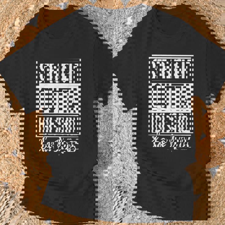 2025年のストレートアウトタ高校授業 Tシャツ 高齢者への贈り物