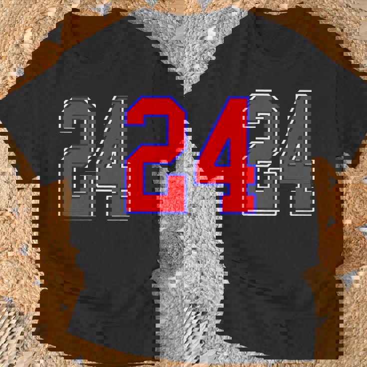 24番の大学スポーツスタイル。レッド、ブルー、ホワイト。 Tシャツ 高齢者への贈り物