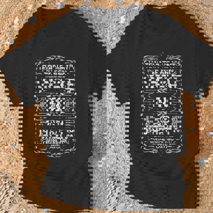 44歳の誕生日プレゼント ヴィンテージ 1981年 男性 面白い 44歳 1981年 Tシャツ 高齢者への贈り物