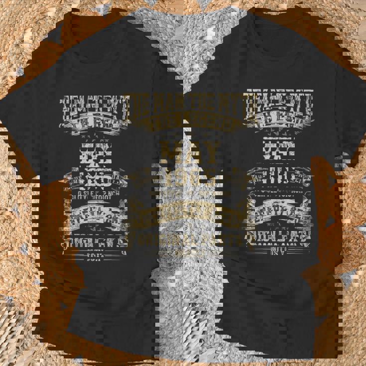 60歳の誕生日プレゼント 男性神話 1965年5月 Tシャツ 高齢者への贈り物