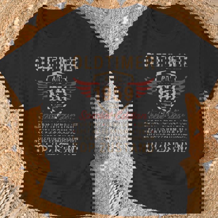 66 歳の誕生日プレゼント クラシックカー 4 月ヴィンテージ 1959 Tシャツ 高齢者への贈り物