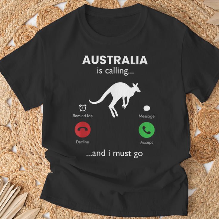 Australia Está Llamando Australia Divertida Camiseta unisex Regalos para ancianos