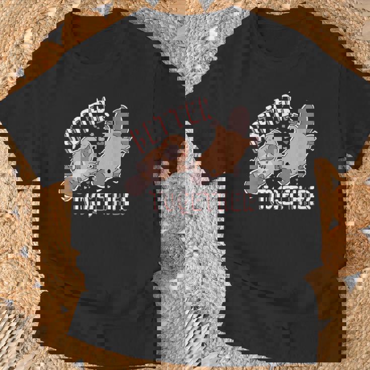 Better Together バレンタインデー カモノハシ カップル ラブ ハッピー Tシャツ 高齢者への贈り物