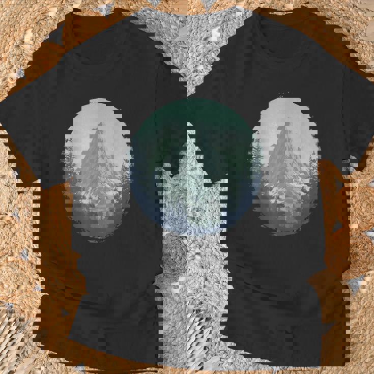 Blue Mountain Retrointage Hiking Camping Lover Glamper Tシャツ 高齢者への贈り物