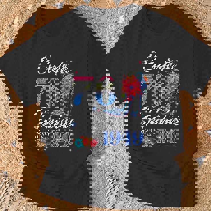 Chapter 76 Fabulousince 1949 76Th Birthday Queen Diamond Tシャツ 高齢者への贈り物