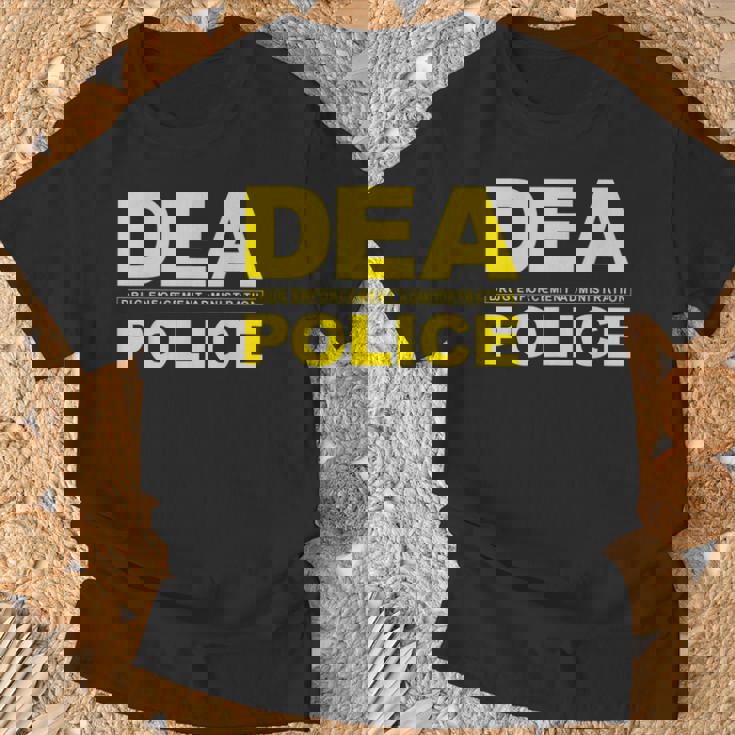 Dea 薬局 警察官 Tシャツ 高齢者への贈り物