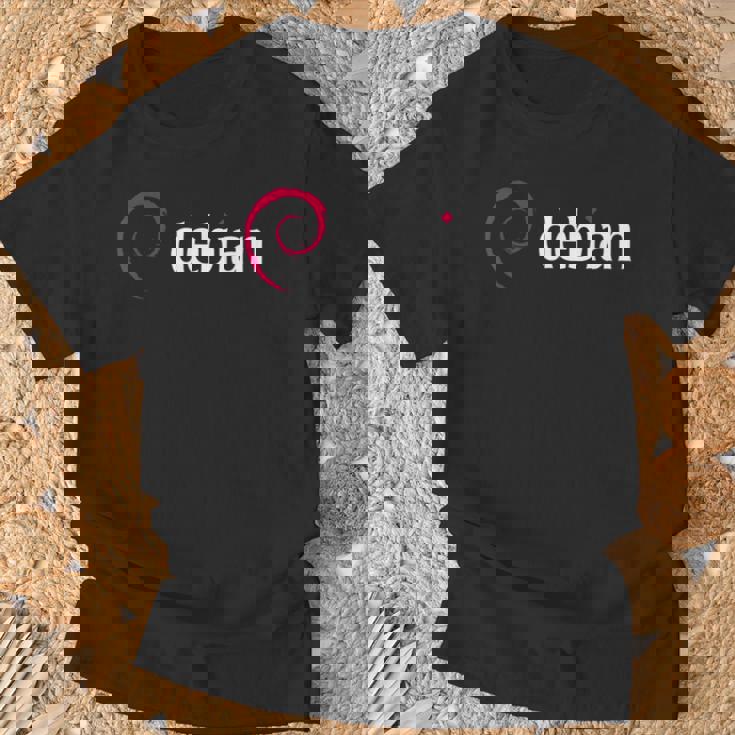 Debian Linux Tux プラグインプログラマー Tシャツ 高齢者への贈り物