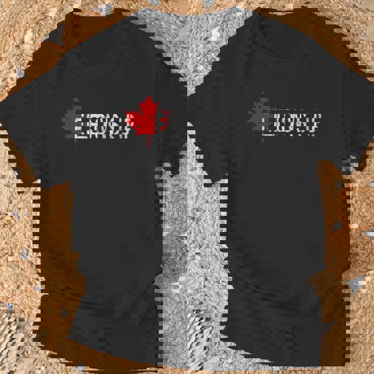 Elbows Up Canada Never 51 カナダ国旗 面白い 男性 女性 ギフト Tシャツ 高齢者への贈り物