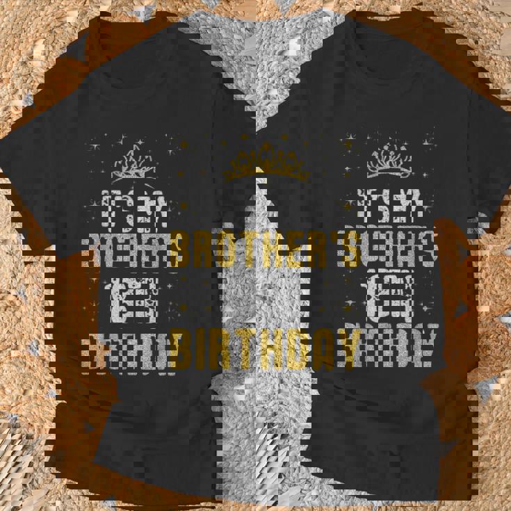 Feliz Es El Cumpleaños Número 18 De Mi Hermano 2007 18 Años Camiseta unisex Regalos para ancianos