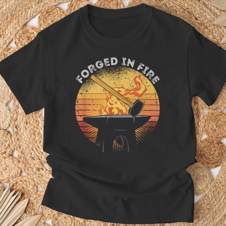 Forjado En Fuego Retro Puesta Deol Herrero Herrero Trabajador Camiseta unisex Regalos para ancianos