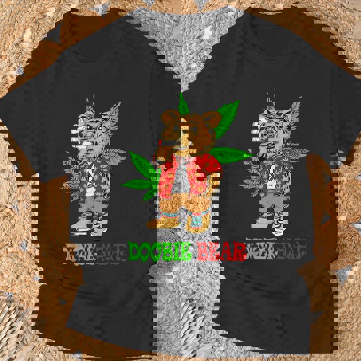Doobie Bear 大麻の葉 雑草愛好家 マリファナギフト Tシャツ 高齢者への贈り物