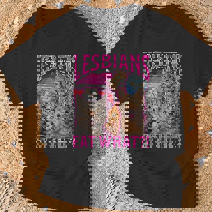 Lesbians Cat Owner Lesbians Eat What Tシャツ 高齢者への贈り物
