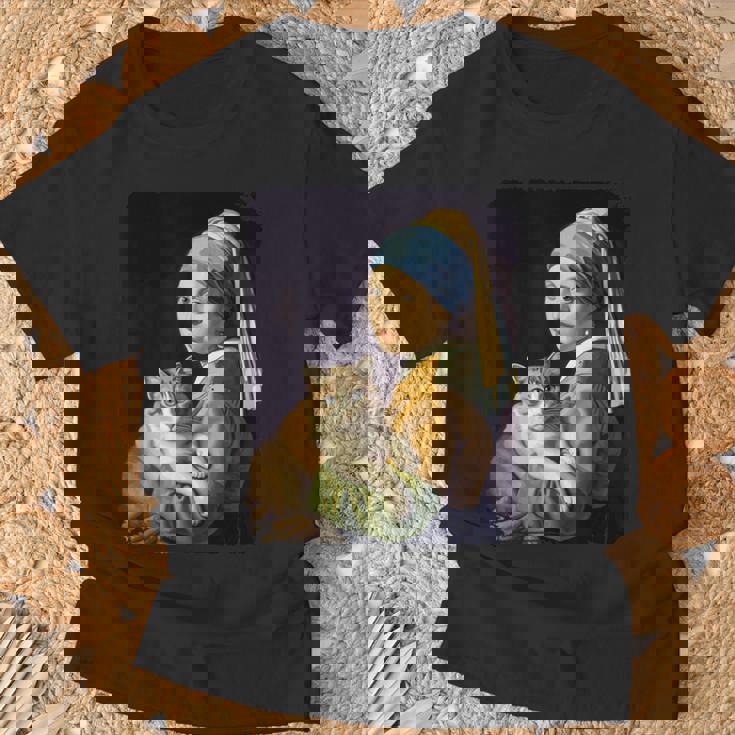 Girl With A Pearl Earring And A Cat 名画パロディ アート猫 Tシャツ 高齢者への贈り物